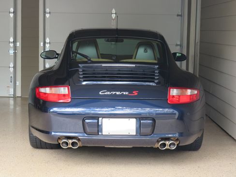 Used 2005 Porsche 911 Carrera S image 8