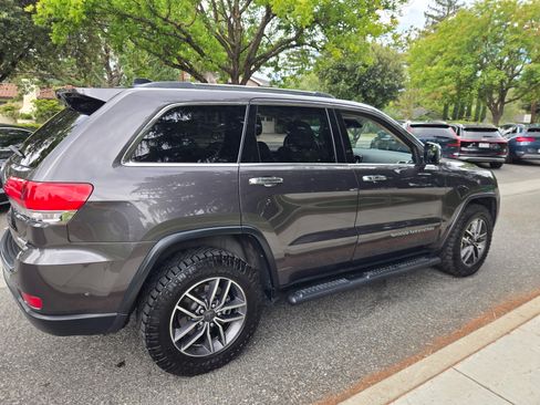 Used 2019 Jeep Grand Cherokee Limited w/ Luxury Group II AWD/4WD image 6