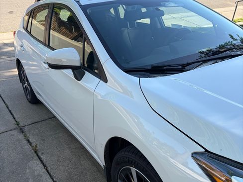 Used 2021 Subaru Impreza 2.0i Premium image 2