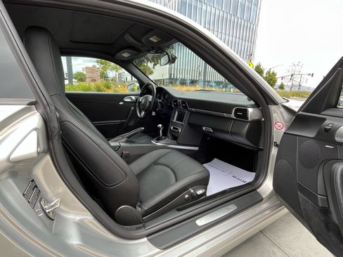 Used 2007 Porsche 911 Carrera S image 15