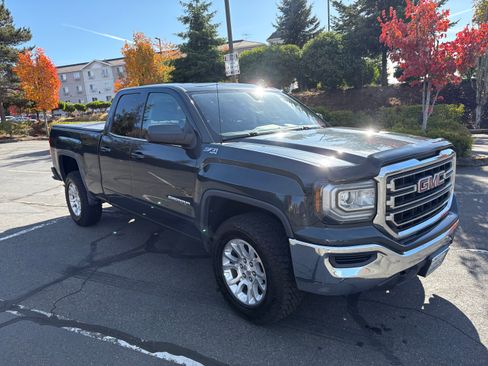 Used 2017 GMC Sierra 1500 SLE image 4