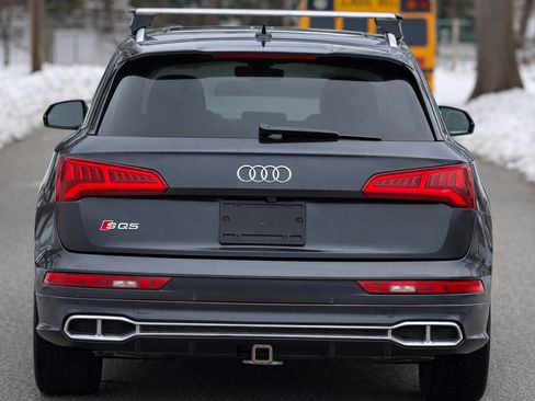 Used 2018 Audi SQ5 Premium Plus w/ S Sport Package image 6