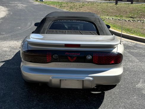 Used 2001 Pontiac Firebird Convertible image 2