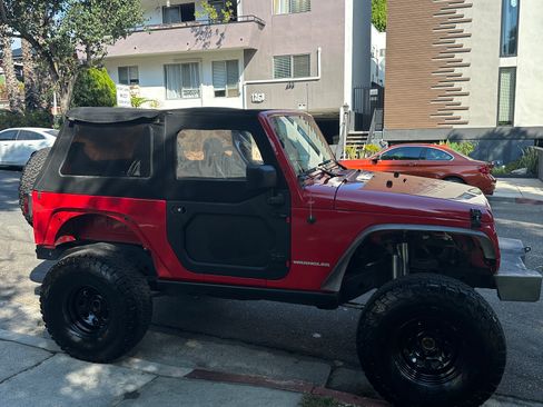 Used 2011 Jeep Wrangler Sport image 4