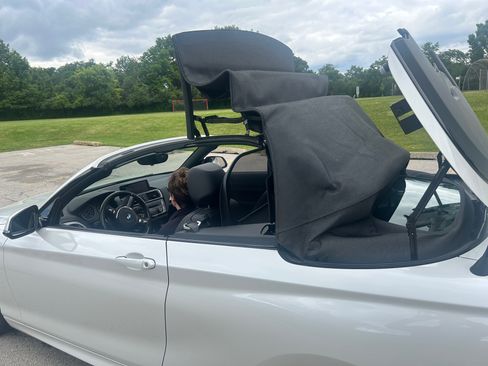 Used 2017 BMW 230i Convertible RWD image 10