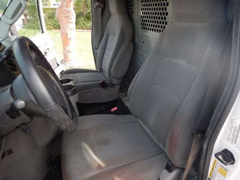 Used 2012 Ford E-250 and Econoline 250 w/ PWR Group image 17