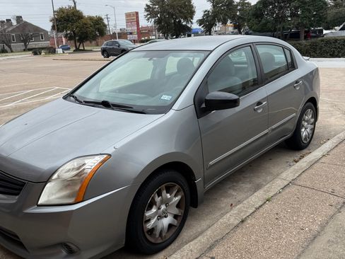 Used 2012 Nissan Sentra 2.0 S image 2