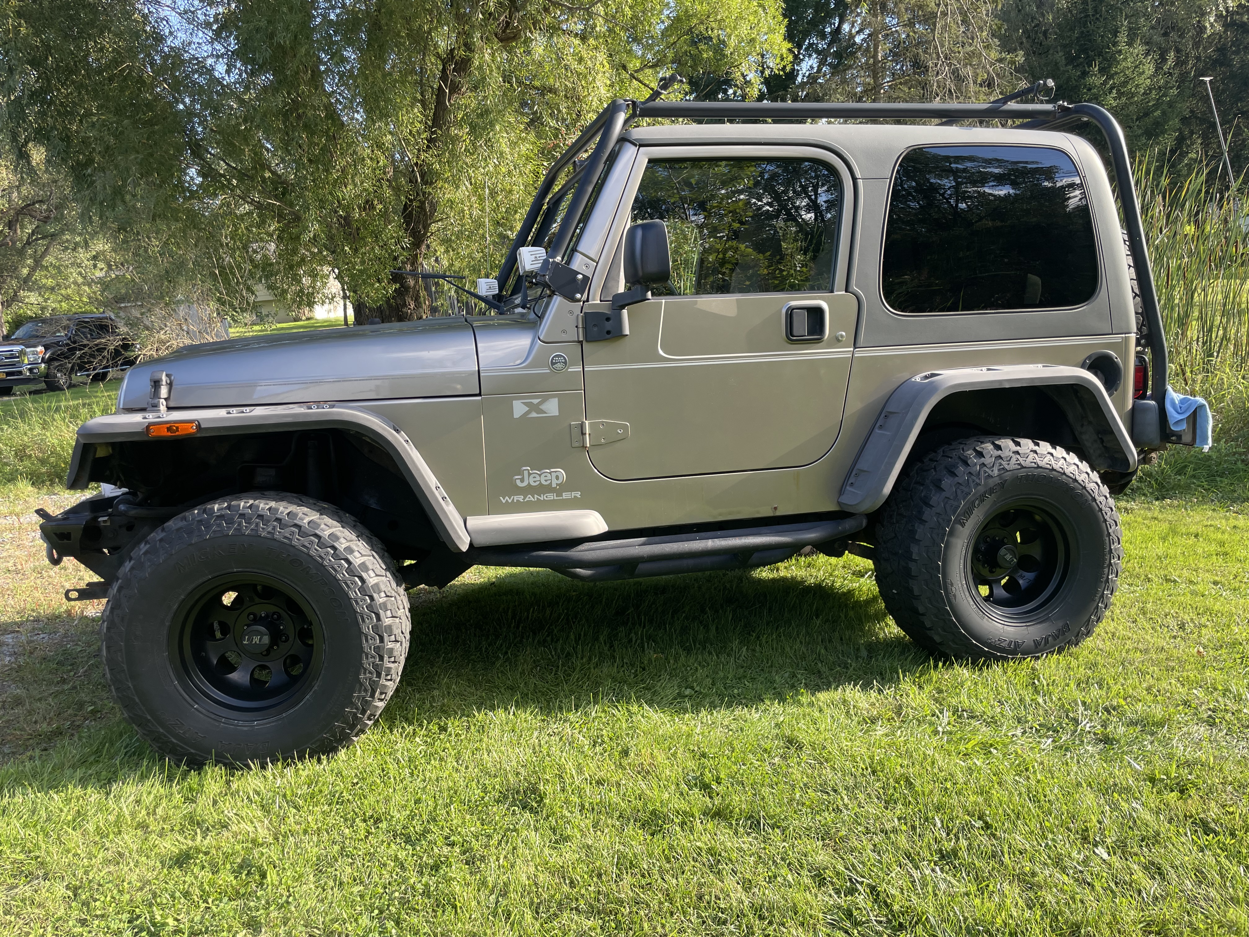 Used 2006 Jeep Wrangler X w/ Tire & Wheel Group (Ecco) AWD/4WD image 2
