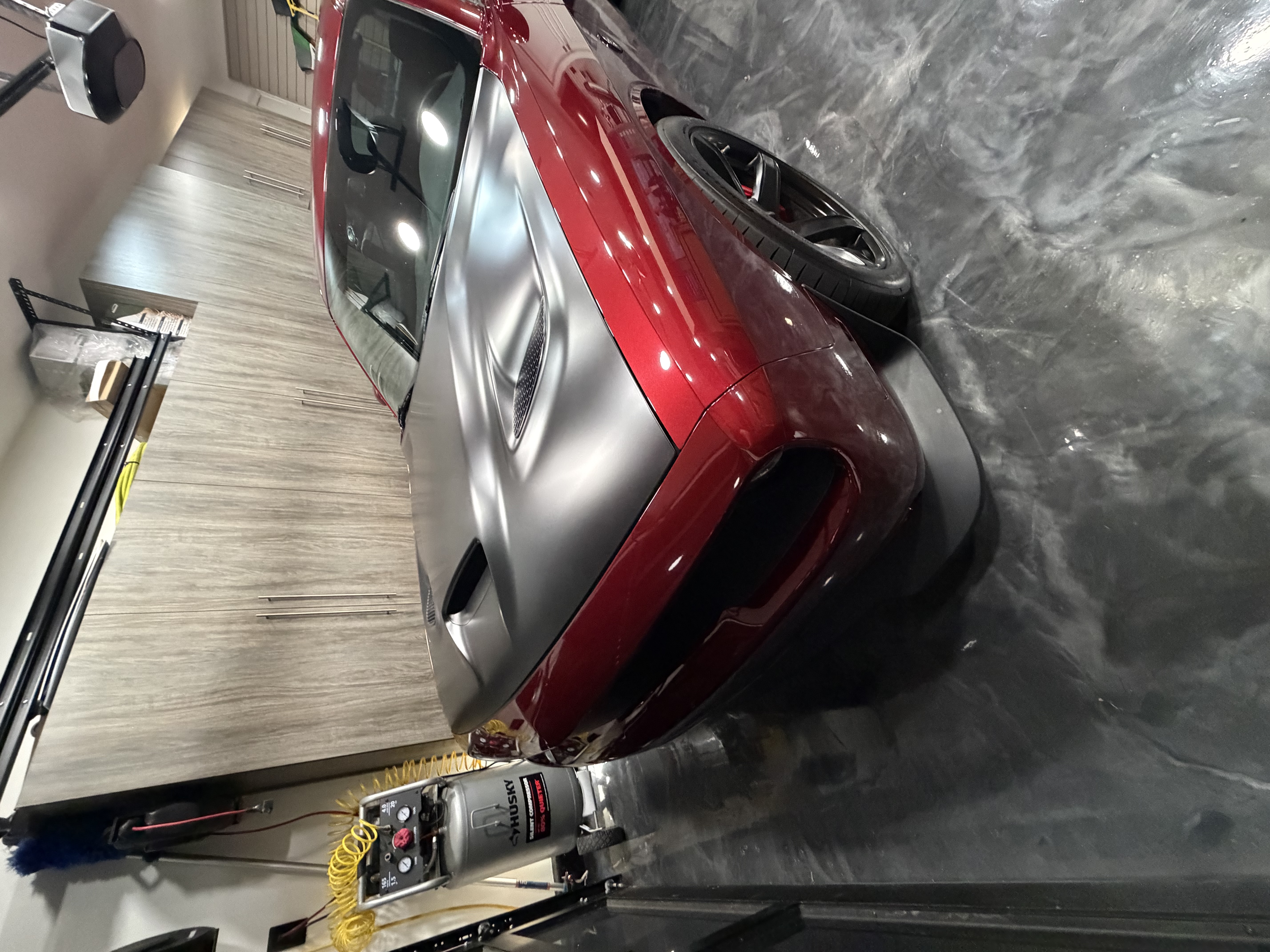 Used 2018 Dodge Challenger SRT Hellcat RWD image 2