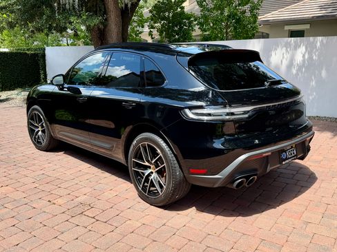 Used 2023 Porsche Macan AWD/4WD image 9