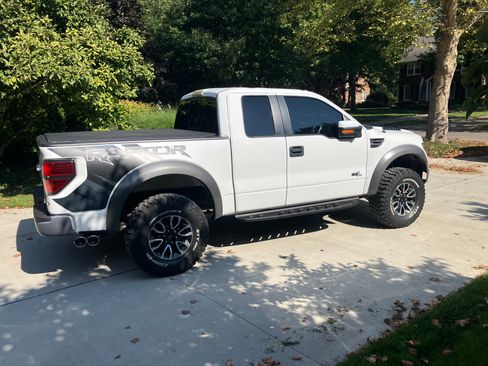Used 2013 Ford F150 Raptor w/ Luxury Equipment Group image 2