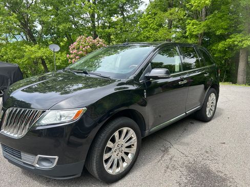 Used 2015 Lincoln MKX AWD w/ Equipment Group 102A image 1