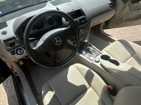 Used 2011 Mercedes-Benz C 300 Sedan image 11