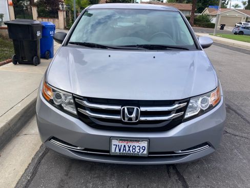 Used 2016 Honda Odyssey EX image 1