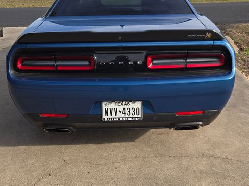 Used 2022 Dodge Challenger R/T Scat Pack w/ Plus Package image 5