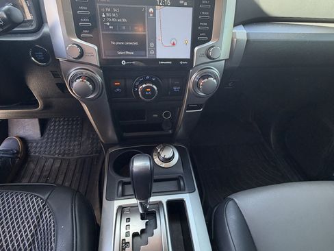 Used 2022 Toyota 4Runner SR5 Premium AWD/4WD image 11