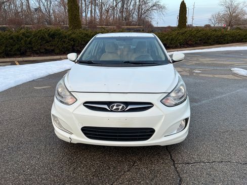 Used 2013 Hyundai Accent GLS w/ Premium Pkg image 5
