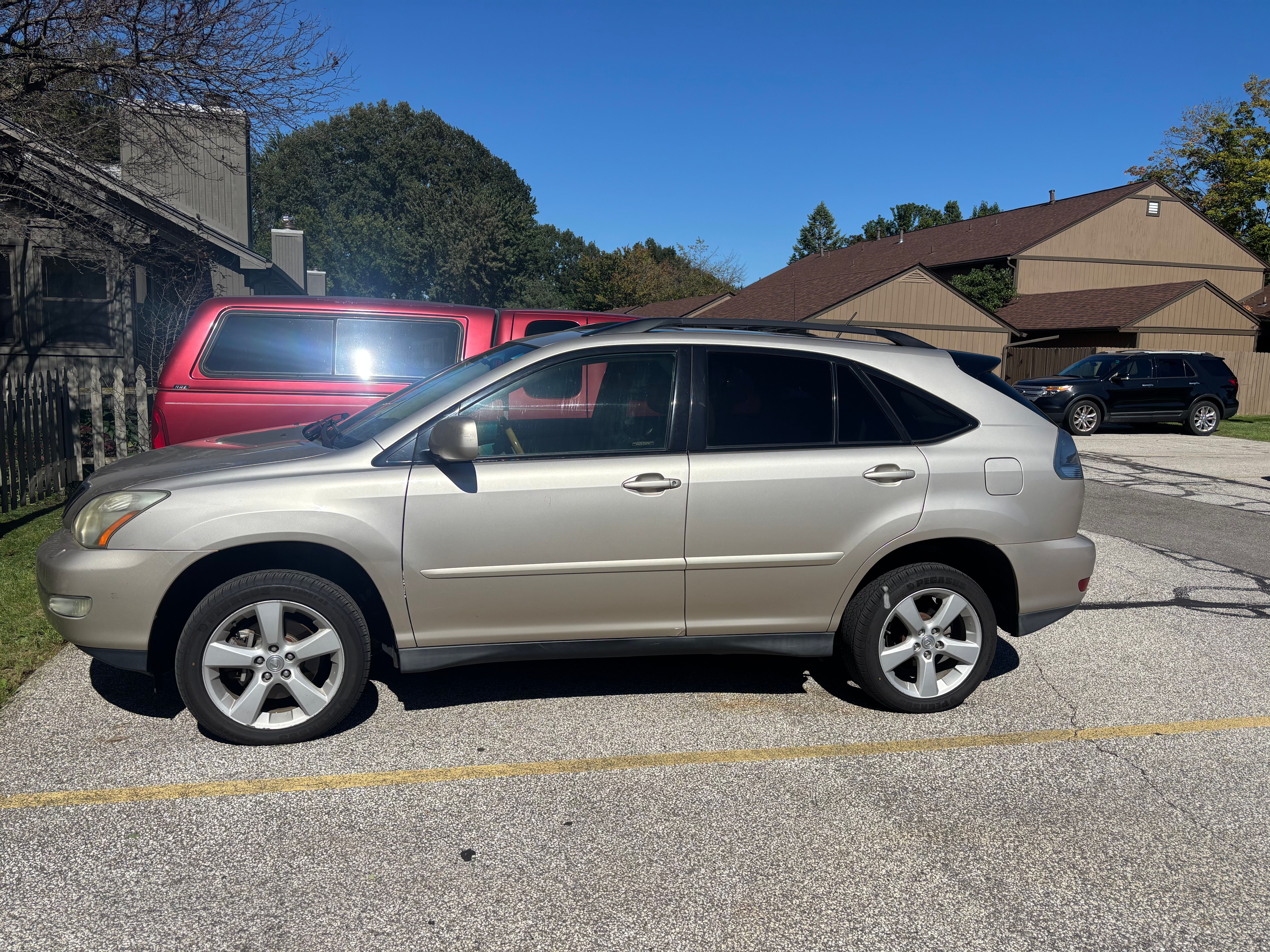 Used 2005 Lexus RX 330 AWD image 2