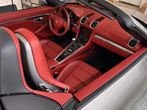Used 2013 Porsche Boxster S RWD image 21