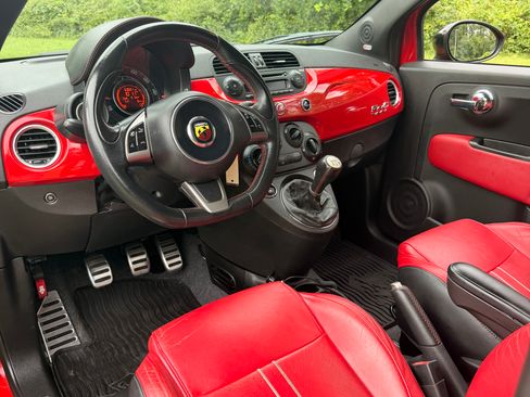 Used 2013 FIAT 500 Abarth w/ Beats Audio Pkg FWD image 16