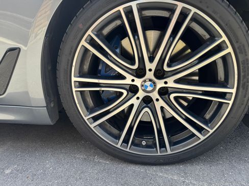 Used 2020 BMW 540i xDrive w/ Executive Package image 21