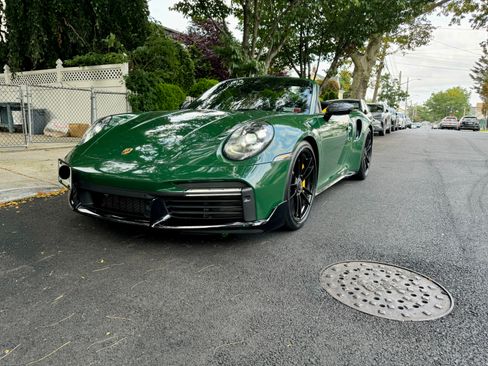 Used 2021 Porsche 911 Turbo S image 2