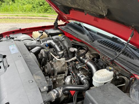 Used 2006 Chevrolet Silverado 3500 LT w/ Heavy-Duty Power Package AWD/4WD image 13