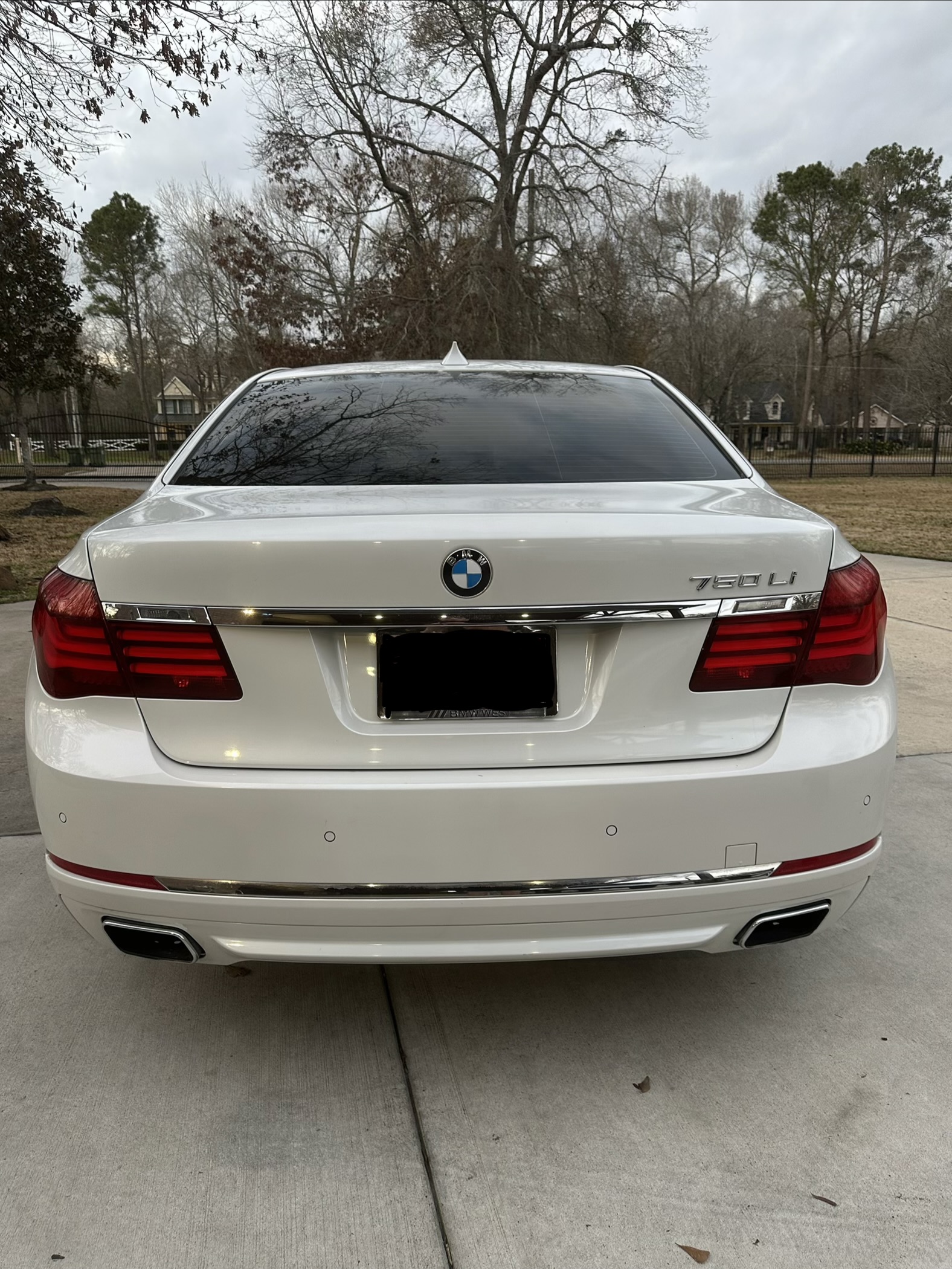 Used 2014 BMW 750Li RWD image 10