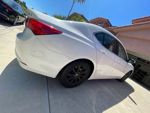 Used 2018 Acura TLX w/ Technology Package image 4