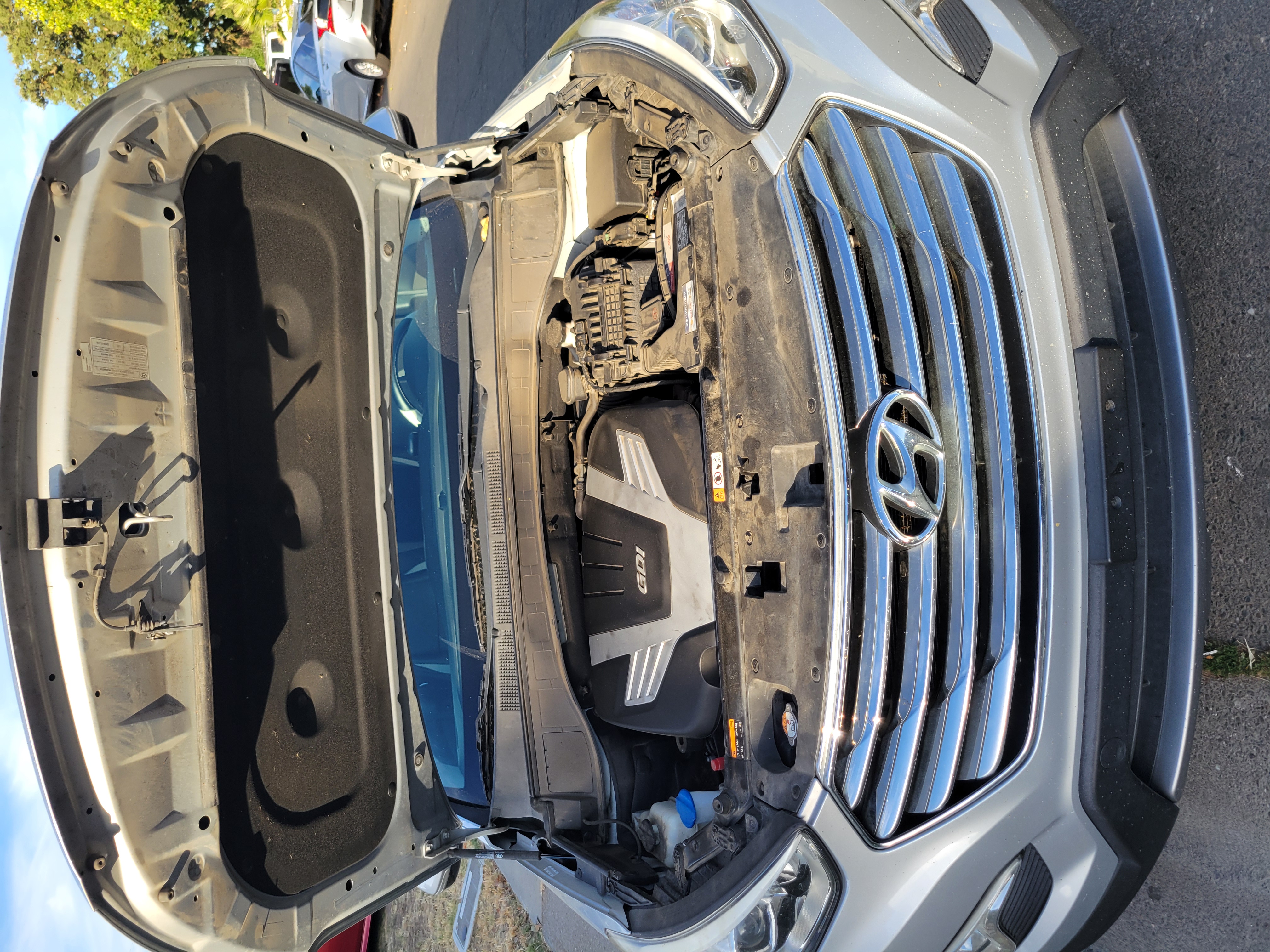 Used 2014 Hyundai Santa Fe GLS w/ Premium Package 05 FWD image 9