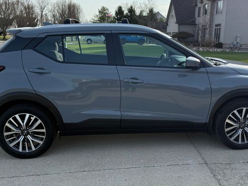 Used 2022 Nissan Kicks SV w/ Exterior Package FWD image 6