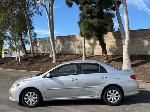 Used 2011 Toyota Corolla LE image 6