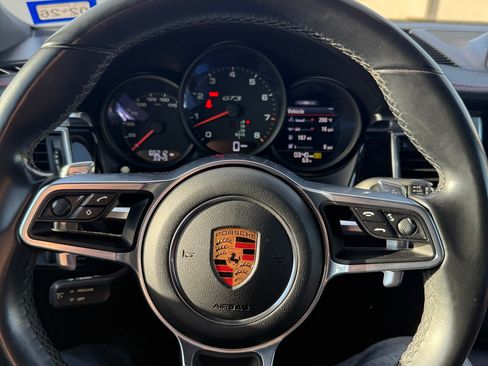 Used 2018 Porsche Macan GTS image 12