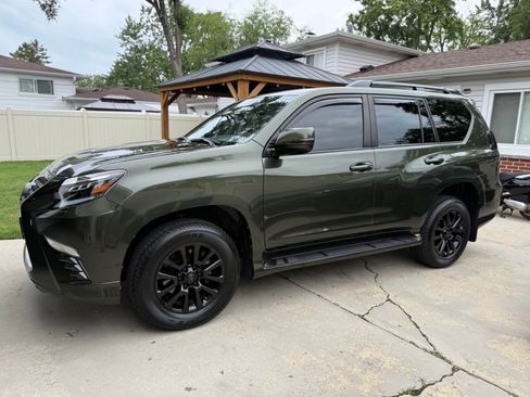 Used 2022 Lexus GX 460 image 1
