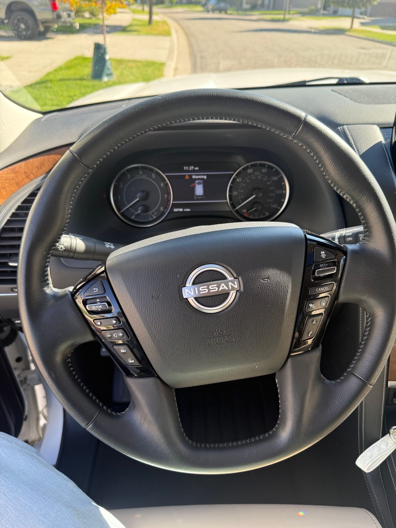 Used 2022 Nissan Armada SL AWD/4WD image 6