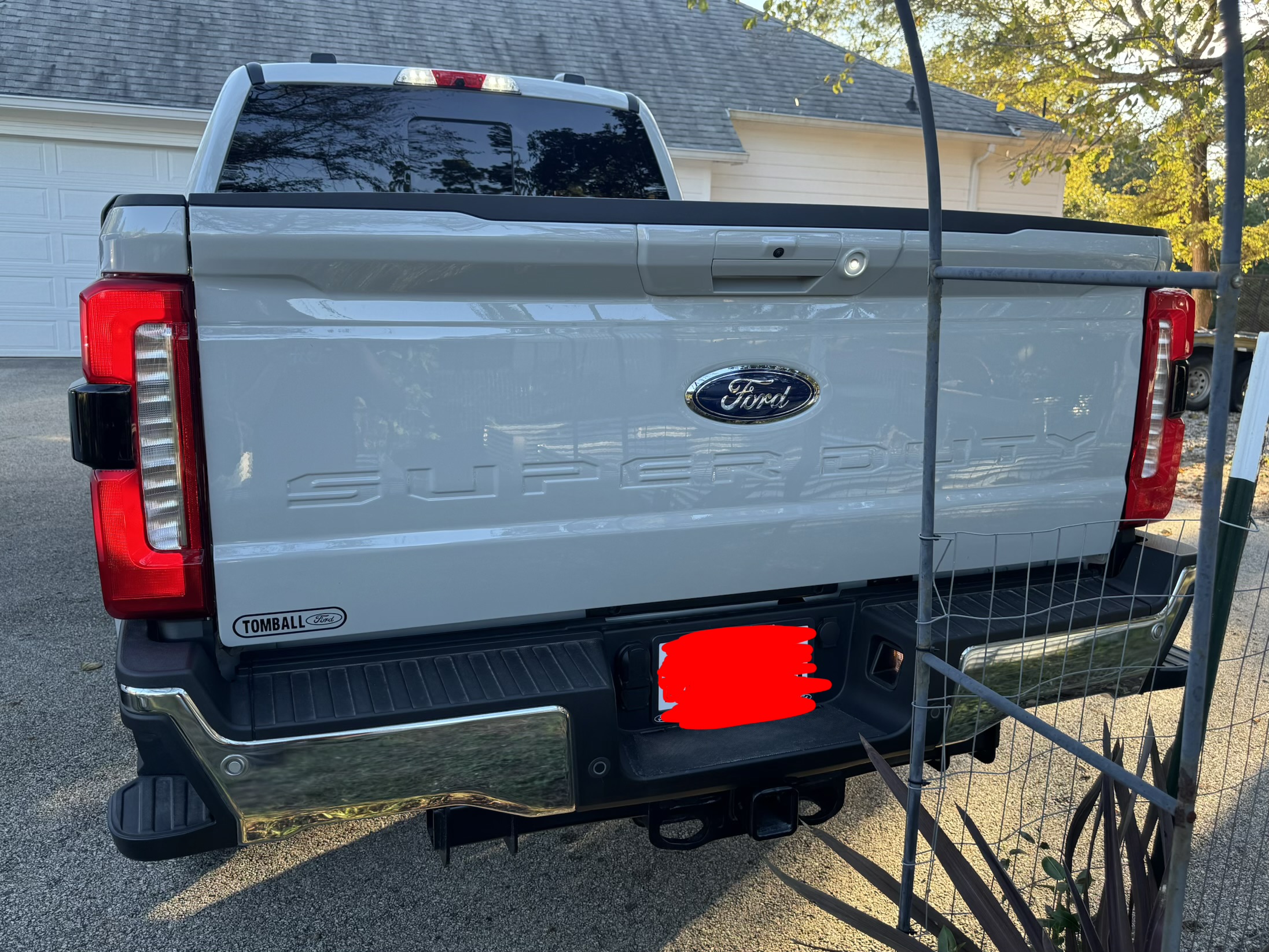 Used 2026 Ford F250 Lariat w/ Lariat Premium Package AWD/4WD image 9