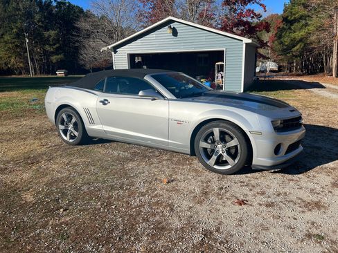 Used 2011 Chevrolet Camaro SS w/ RS Package image 12