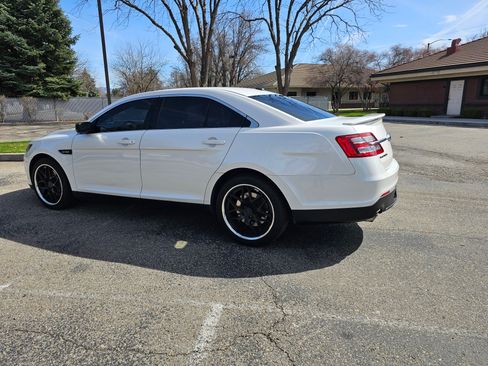 Used 2013 Ford Taurus SHO image 2