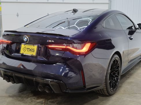 Used 2021 BMW M4 Coupe w/ M Carbon Exterior Package image 14