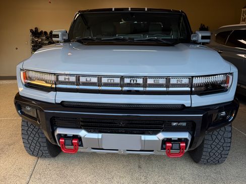 Used 2024 GMC Hummer EV 3X w/ Extreme Off-Road Package AWD/4WD image 4