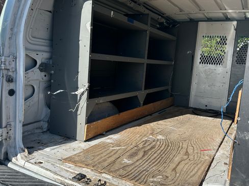 Used 2008 Ford E-350 and Econoline 350 Super Duty RWD image 5