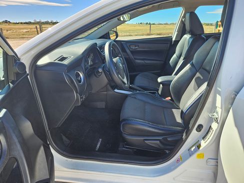 Used 2019 Toyota Corolla SE image 13