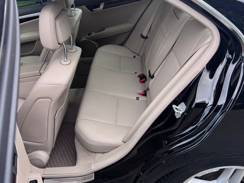 Used 2012 Mercedes-Benz C 350 Sport image 10