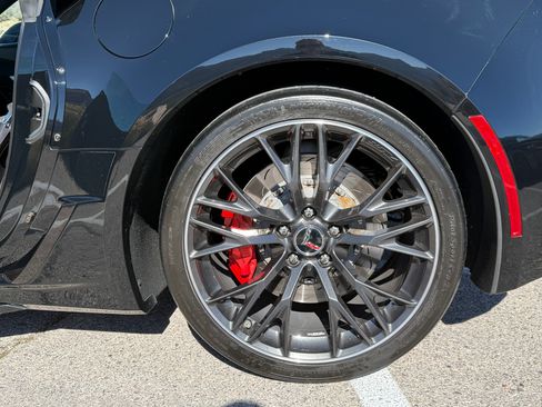 Used 2017 Chevrolet Corvette Z06 image 14