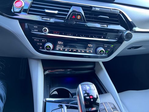 Used 2020 BMW M5 w/ Executive Package image 10