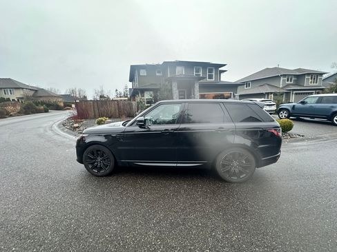 Used 2021 Land Rover Range Rover Sport HSE image 5