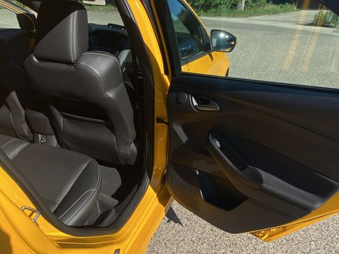 Used 2013 Ford Focus ST FWD image 15