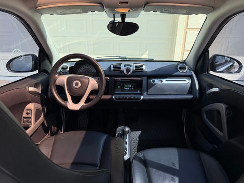 Used 2013 smart fortwo pure RWD image 15