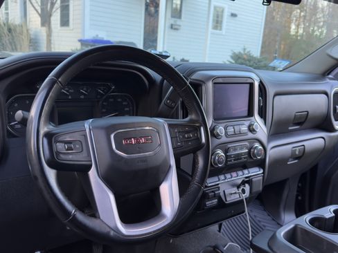 Used 2023 GMC Sierra 3500 SLE image 13
