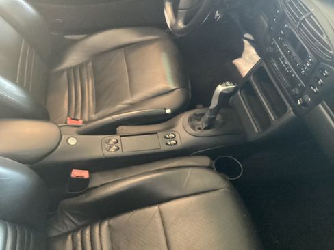 Used 2000 Porsche Boxster RWD image 18